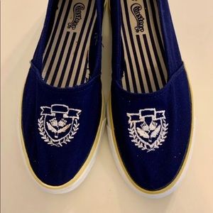 Coasters Slip-On Canvas Shoes